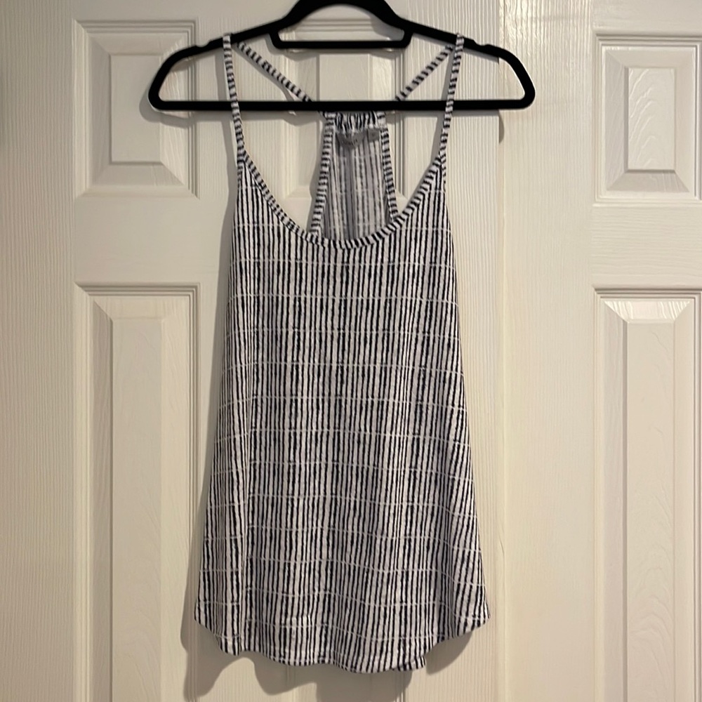 Althleta spaghetti strap racer back flowy tank